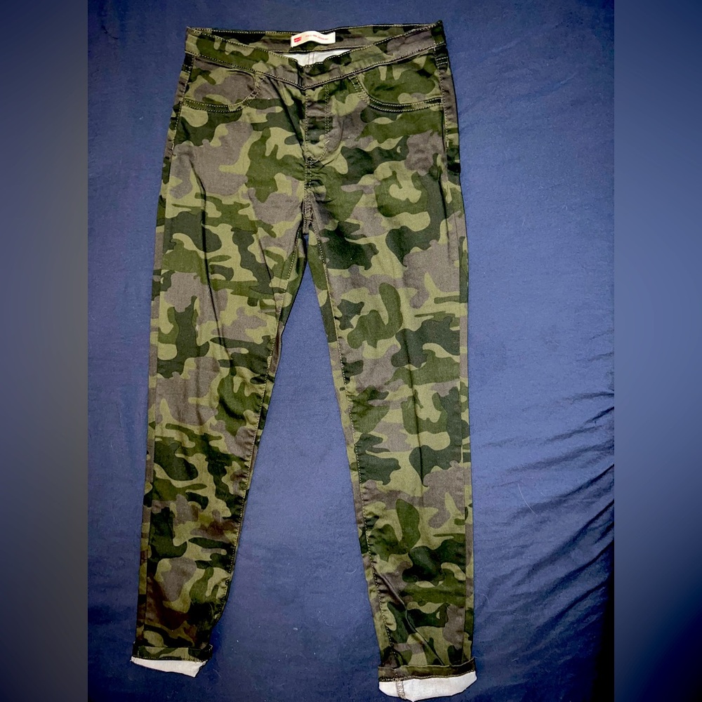 Cute camo jeans!✨